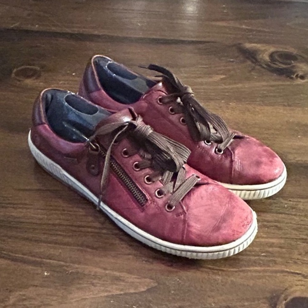 Remonte Maditta Soft Leather Sneakers 42 Burgundy Side Zip Low Top Euro Comfort
